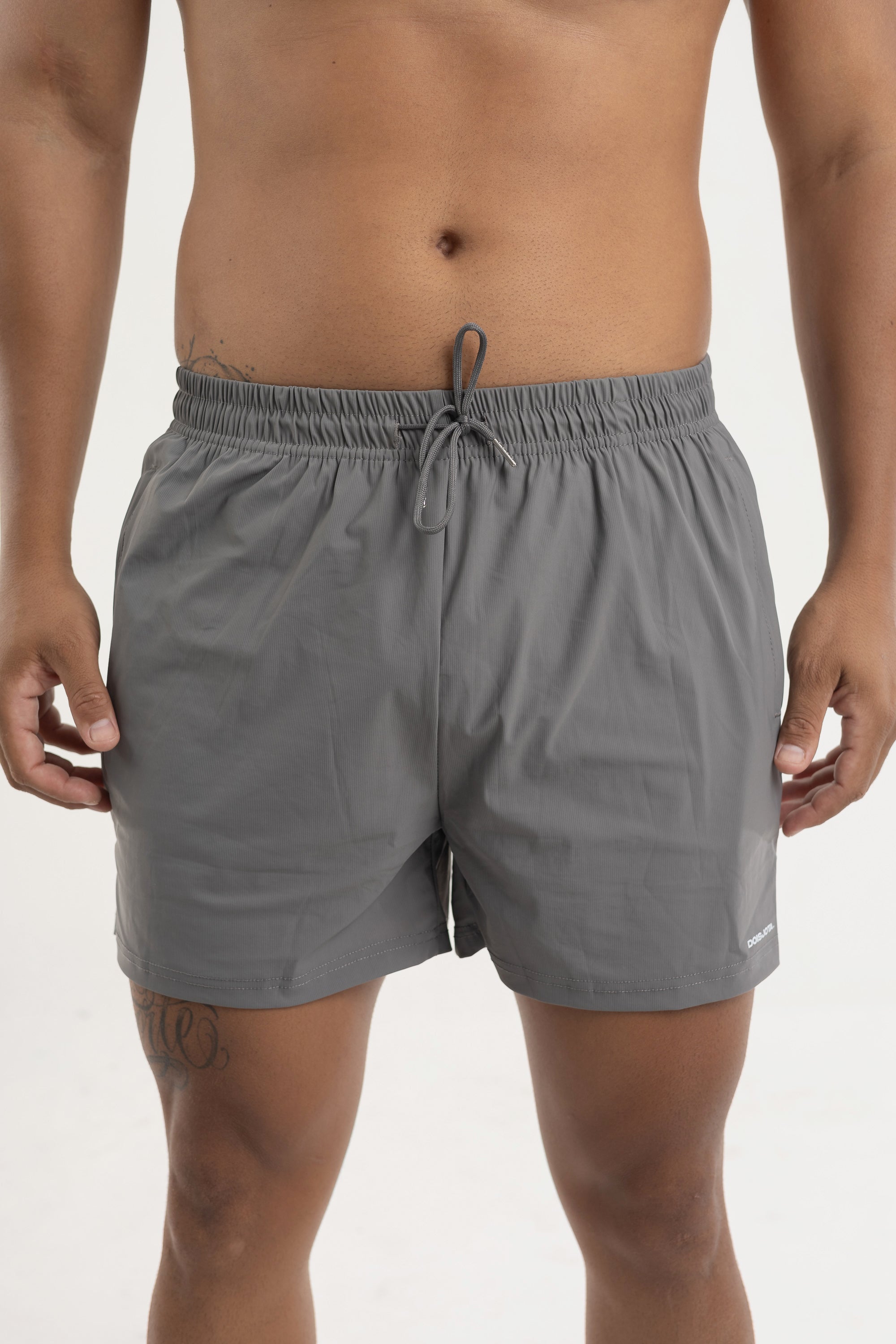Short Cinza